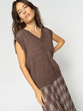 Load image into Gallery viewer, Mape V- Neck Knit Vest | Quartz
