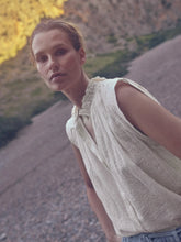 Load image into Gallery viewer, Jia Allo Shirt | Ecru