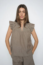 Load image into Gallery viewer, Woda Izha Blouse | Choco Chip