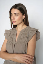 Load image into Gallery viewer, Woda Izha Blouse | Choco Chip
