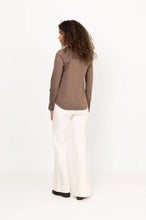 Load image into Gallery viewer, Tina Jersey Shirt | Coffee Quartz