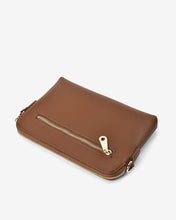 Load image into Gallery viewer, Bowery Wallet | Tan Saffino