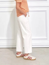 Load image into Gallery viewer, Carter Barrel Jeans | Sand