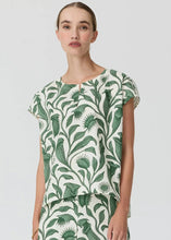 Load image into Gallery viewer, Botanica Top w/ Contrast Back | Print