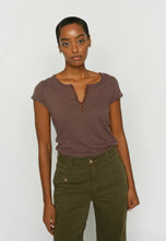 Load image into Gallery viewer, Troy Tee | Coffee Quartz
